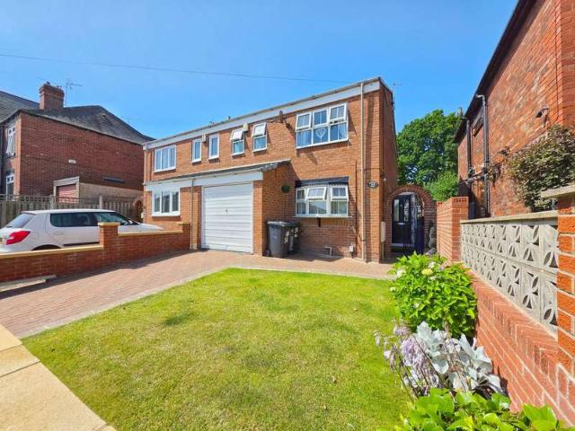 Farm for sale in Honeywell, South Yorkshire
