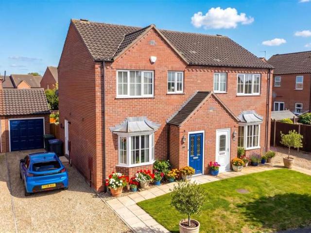 Farm for sale in Navenby, North Kesteven