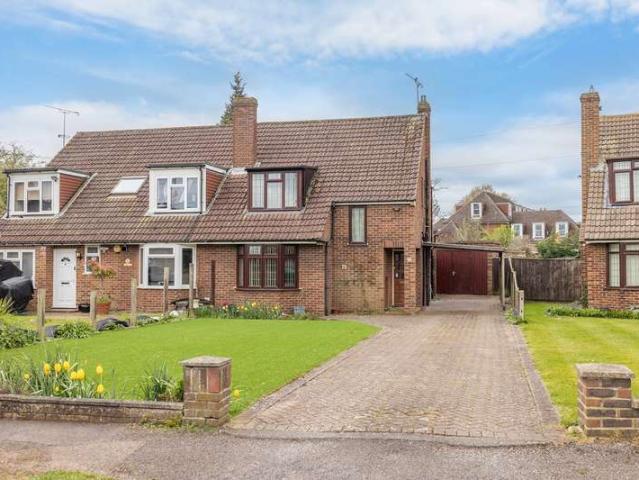 Farm for sale in Southlea, Datchet