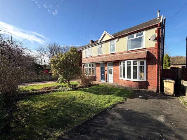 Farm for rent in Hulton Lane Ends, Lee Bank