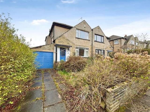 Farm for sale in Cottingley, West Yorkshire
