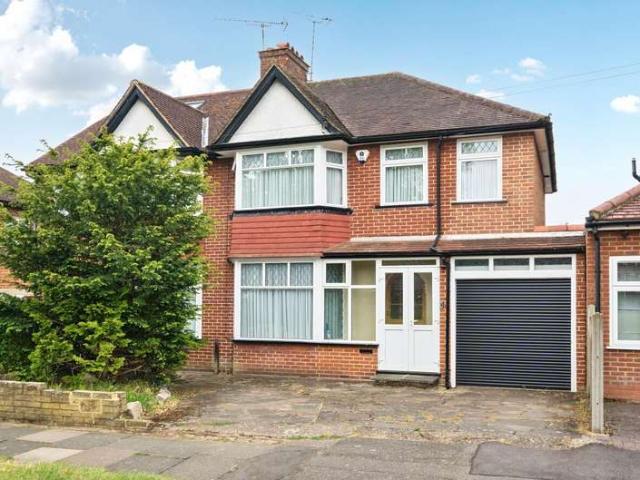 Farm for sale in Little Stanmore, Greater London
