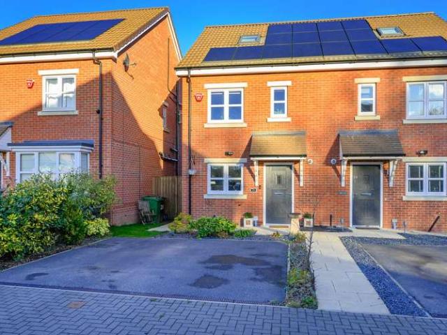 Farm for sale in East Ardsley, West Yorkshire