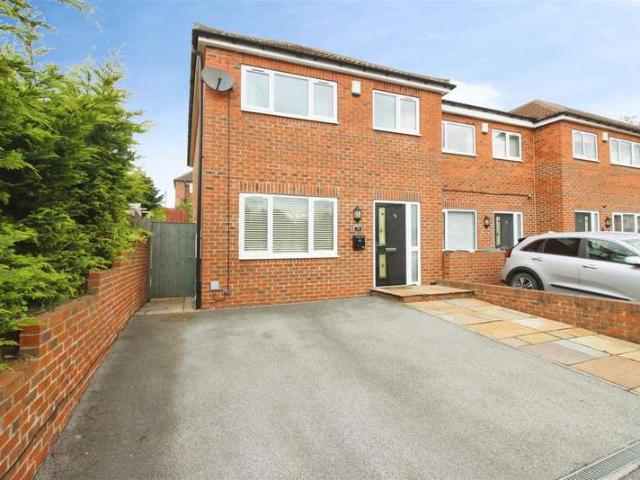 Farm for sale in Kippax, West Yorkshire