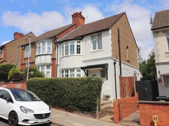 Farm for sale in Spring Park, Luton