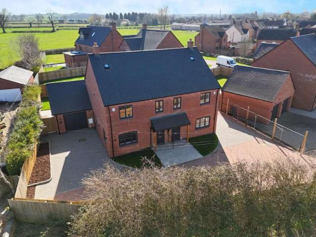 Farm for sale in Shackerstone, Barton