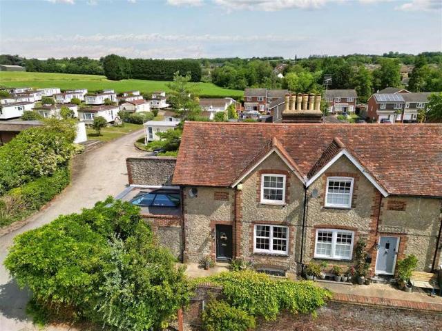 Farm for sale in Nettlestead Place, Maidstone