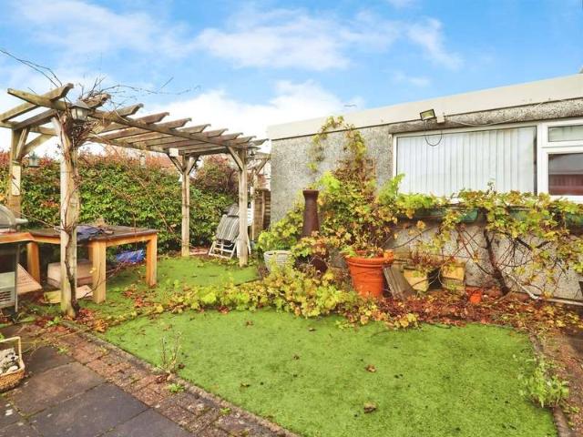 Farm for sale in Falcon Lodge, Wales