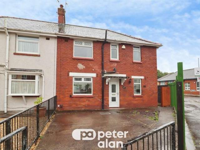 Farm for sale in Falcon Lodge, Wales