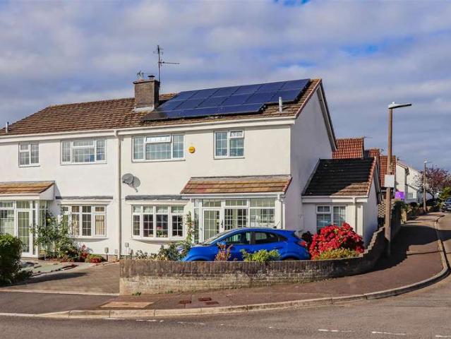 Farm for sale in Cwm Talwg, Barry