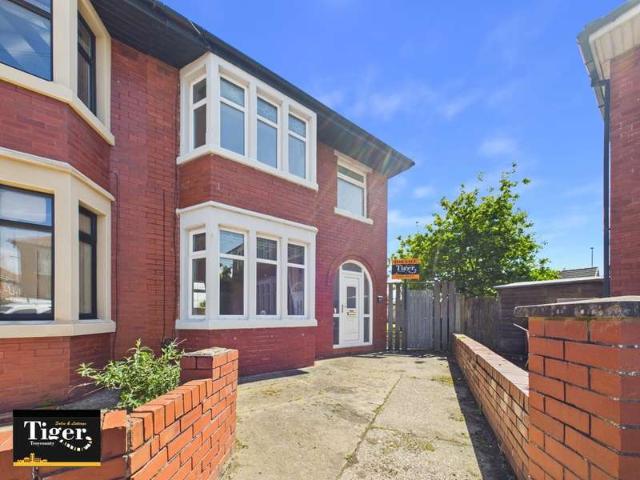 Farm for sale in Common Edge, Blackpool