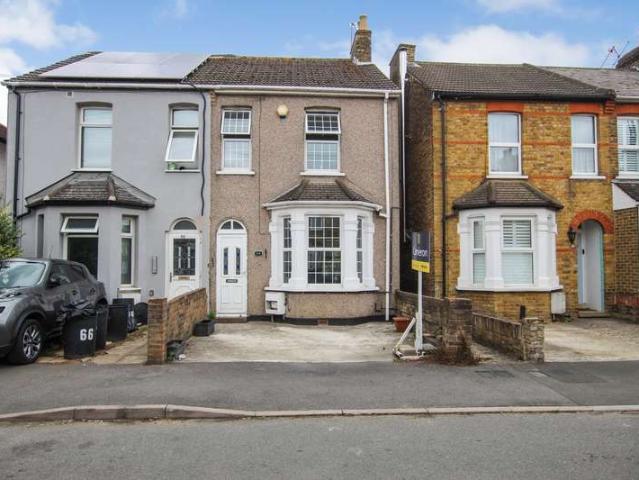 Farm for sale in London Borough of Hillingdon, Greater London
