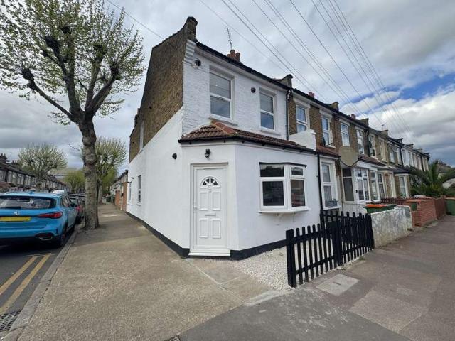 Farm for sale in Greater London