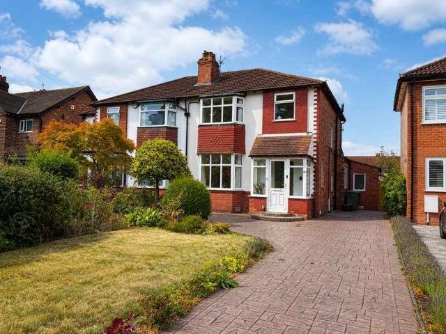 Farm for sale in Sale Moor, Trafford Park
