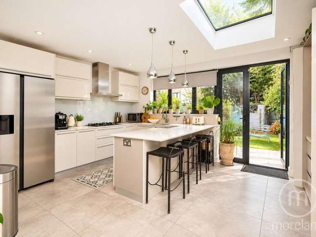Farm for sale in Golders Green Estate, Greater London