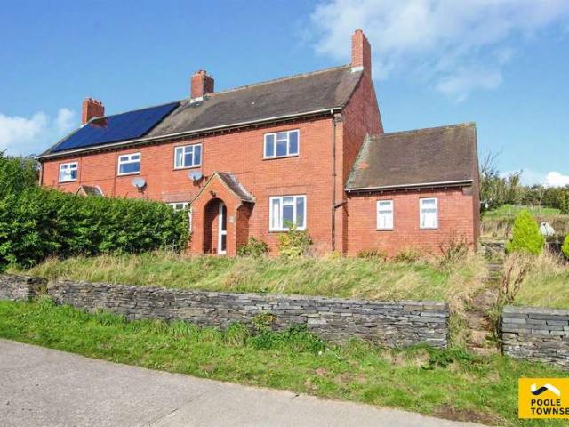 Farm for sale in Lindal and Marton, Marton