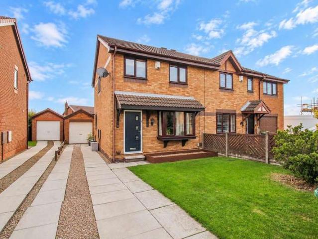 Farm for sale in Gawthorpe, Wakefield