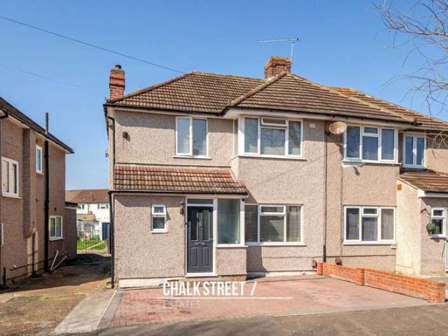 Farm for sale in London Borough of Havering, Greater London