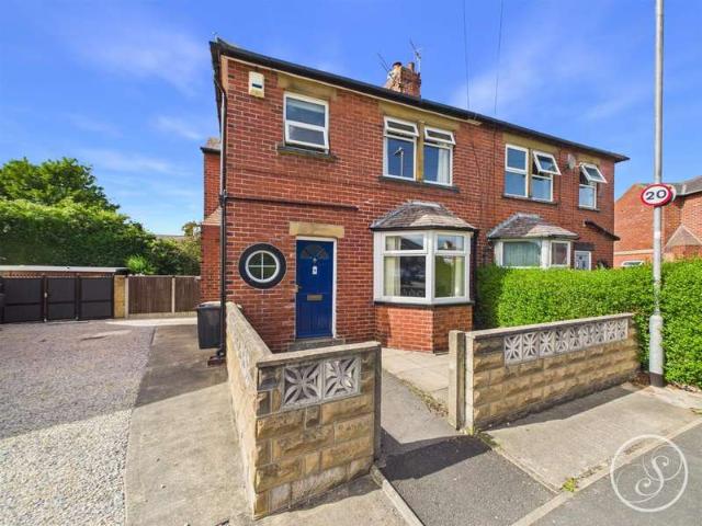 Farm for sale in Whitkirk, Colton