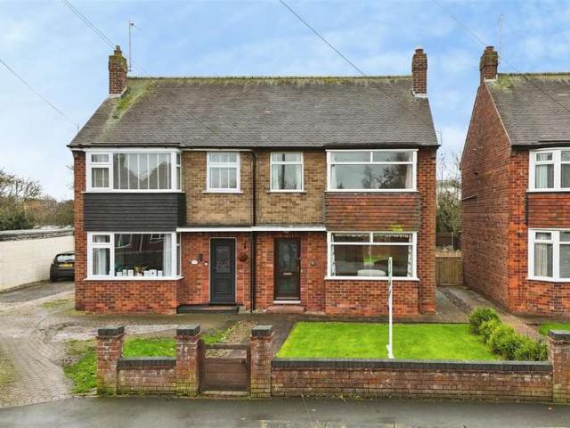 Farm for sale in Anlaby Park, Hull
