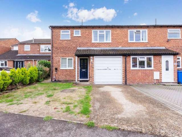 Farm for sale in Holyport, Bray