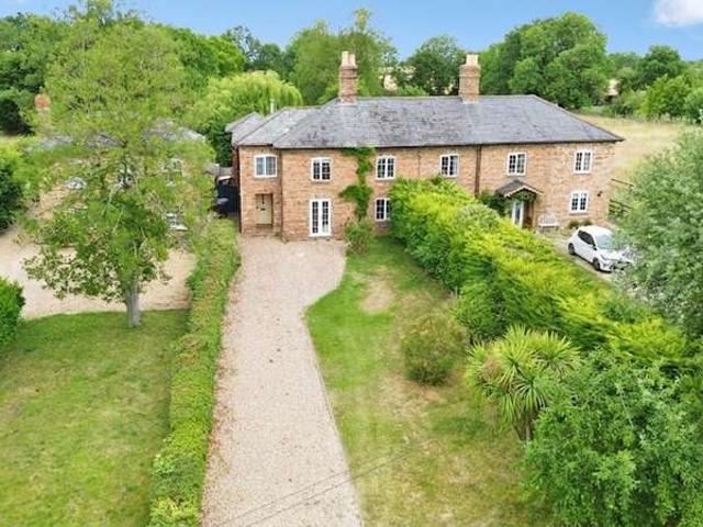 Farm for sale in Barholm, Lincolnshire