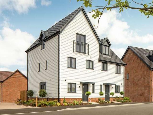 Farm for sale in Buckler's Park, Crowthorne