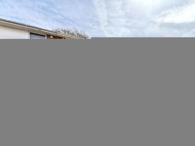 Farm for rent in Sidley, Heathlands