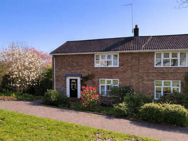 Farm for rent in Fretherne, Hertfordshire