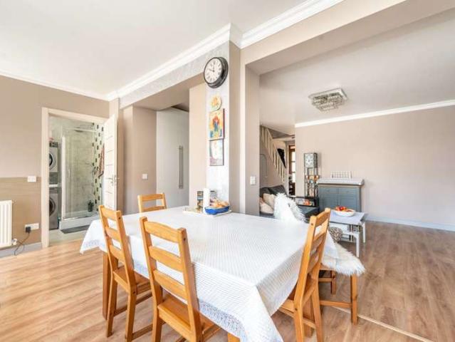 Semi Detached House for sale in East Ham, Beckton Semi Detached House for sale in East Ham, Beckton