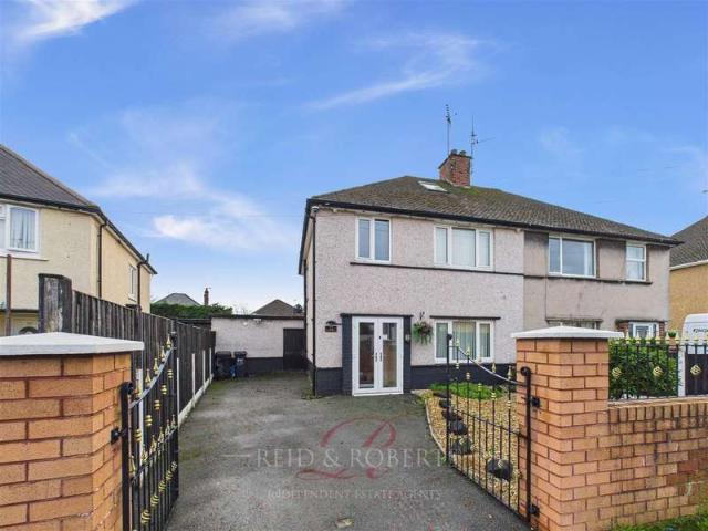 Farm for sale in Mold