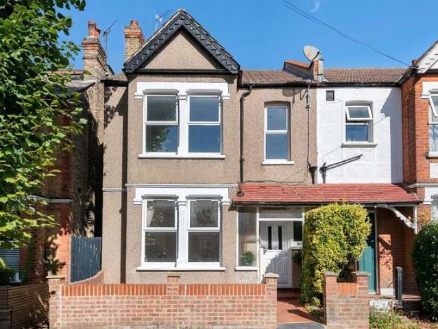 Farm for sale in London Borough of Ealing, Hanwell