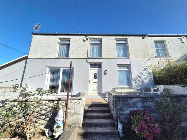 Farm for sale in Tonyrefail, Coedely