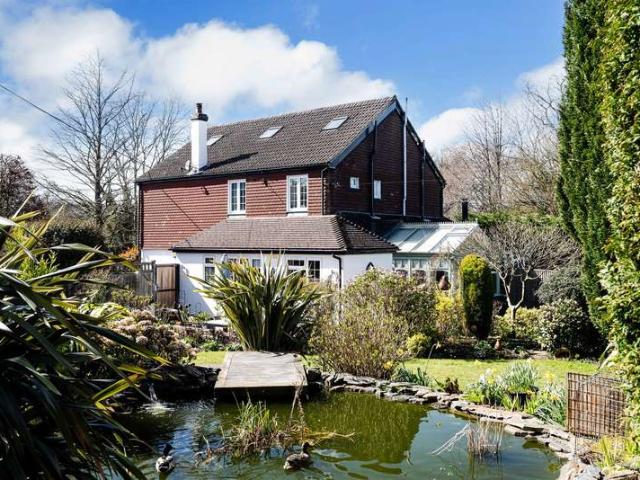 Farm for sale in Hillview, Surrey