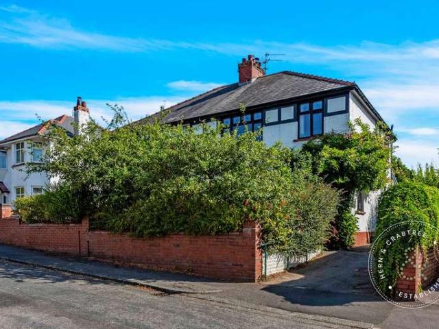 Farm for sale in Falcon Lodge, Wales