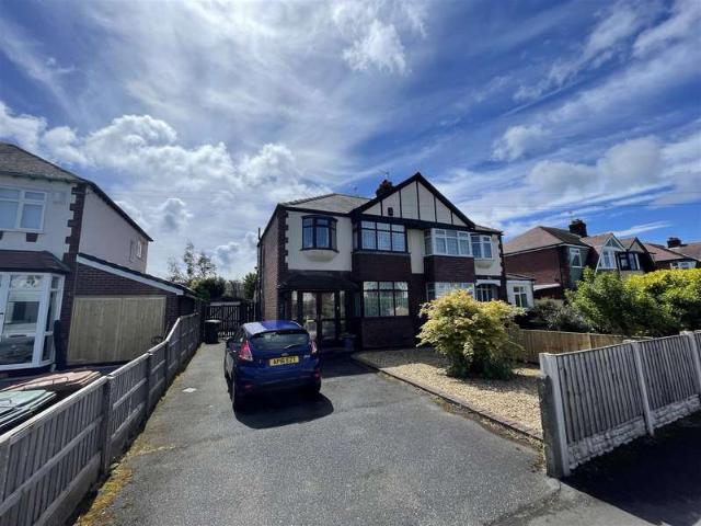 Farm for sale in Pensby, Wirral