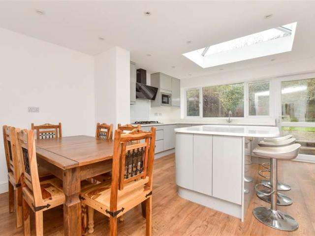 Farm for sale in London Borough of Sutton, Greater London