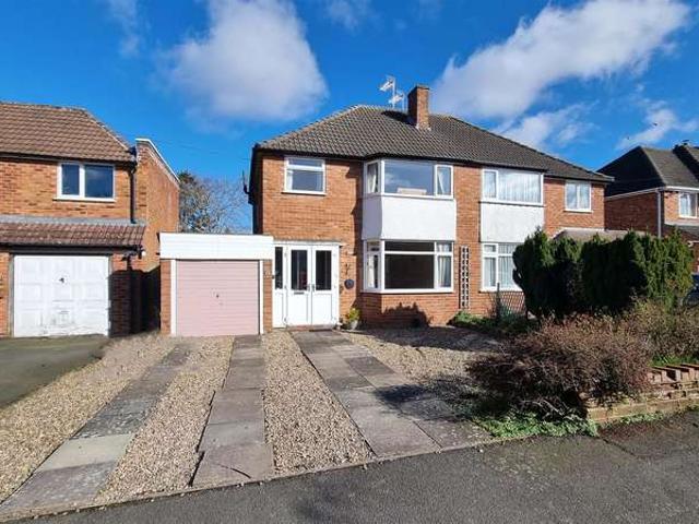 Semi Detached House for sale in Wythall, Hollywood