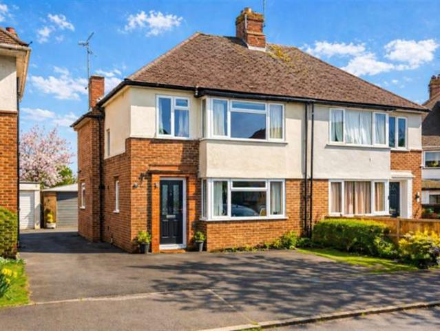 Farm for sale in Caversham Park, Reading