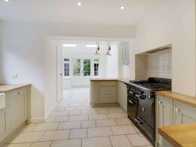 Farm for sale in Heol-las, Surrey