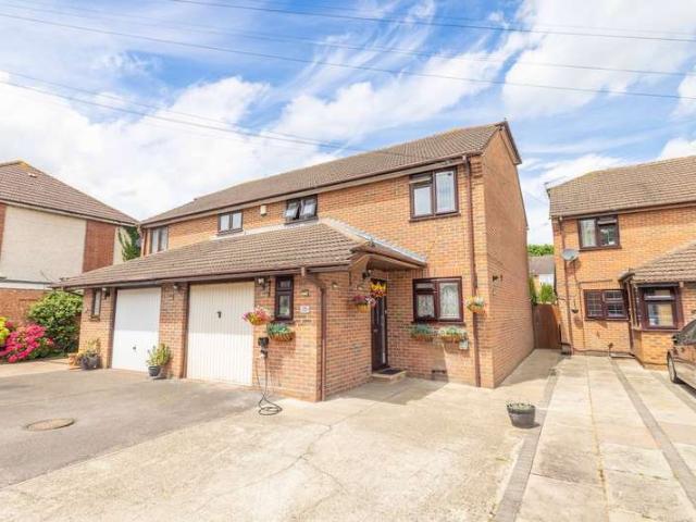 Farm for sale in Slough
