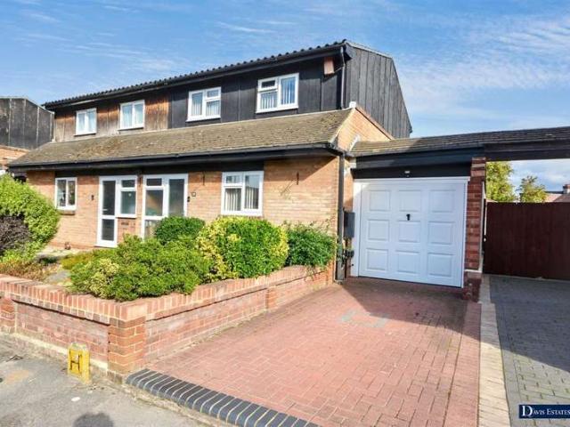 Farm for sale in Gallows Corner, Greater London