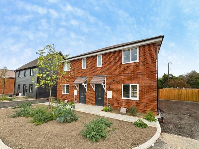 House for rent in Fole, Surrey