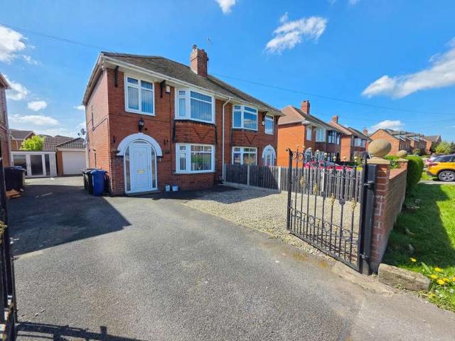 Farm for sale in Shafton, South Yorkshire