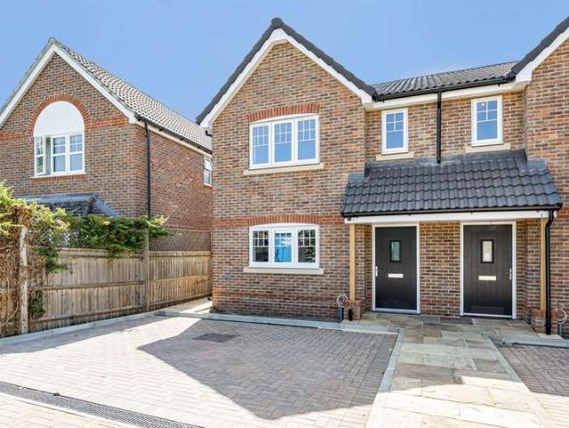 Farm for sale in Caversham Park, Reading