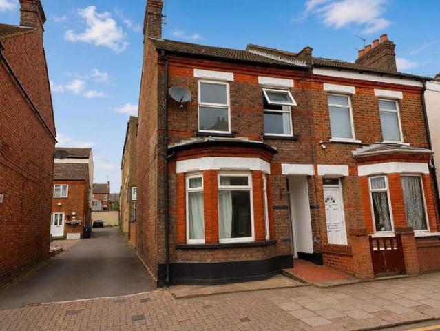 Farm for sale in Spring Park, Luton
