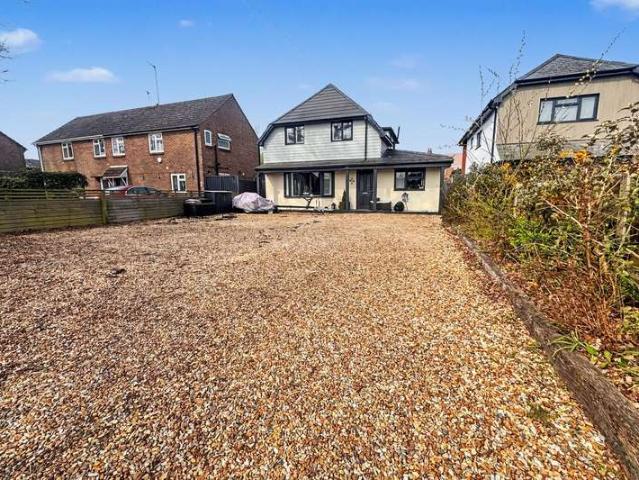 Farm for sale in Throop, Bournemouth