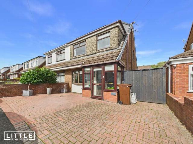 Farm for sale in Thatto Heath, St Helens