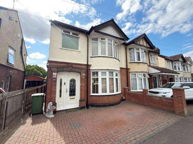 Farm for sale in Spring Park, Luton