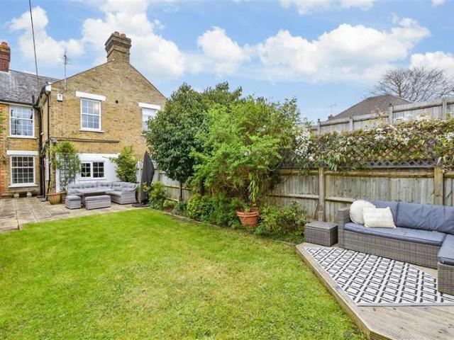 Farm for sale in Midway, Kent